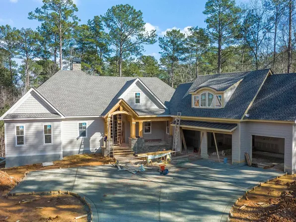 1030 Parrotts Cove Rd, Greensboro, GA 30642