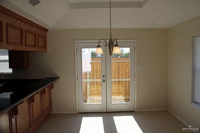 2nd image of 3805 S Fairmont Ave