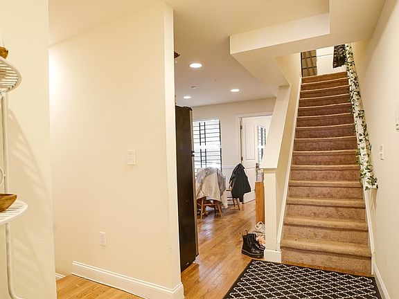 5th image of 1837 N Willington St #1