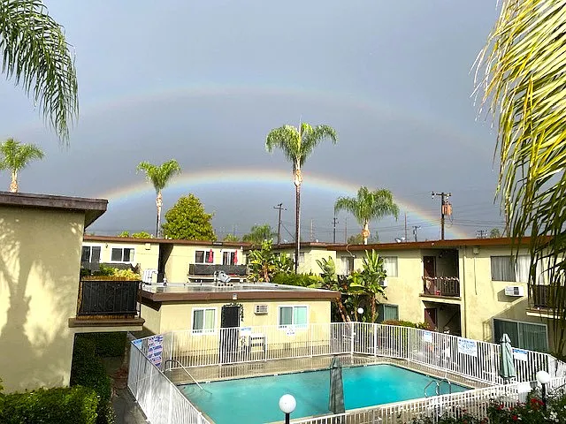 POT OF GOLD UNDER THE RAINBOW