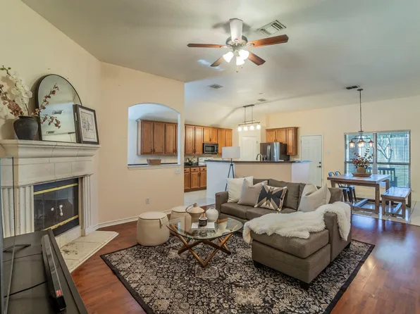 8675 Sumter Way, Fort Worth, TX 76244