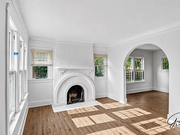 2nd image of 14611 Sussex St