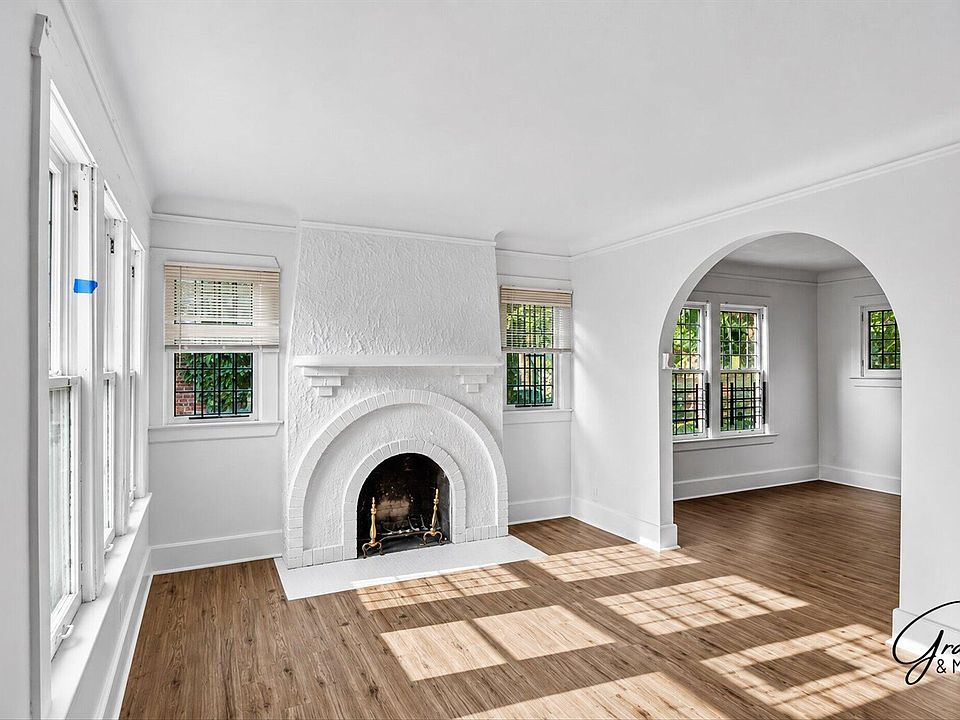 14611 Sussex St, Detroit, MI 48227 | MLS #26041767 | Zillow