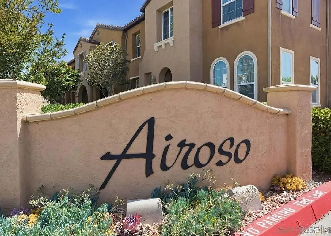 3 bed, 1476 sqft, $4,450 — Photo 1