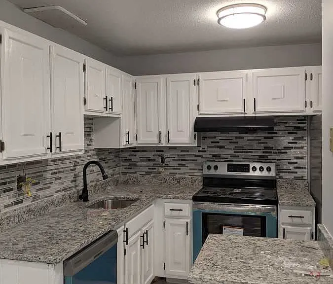 36 Old Pepperidge Ln #A7 — Photo 1