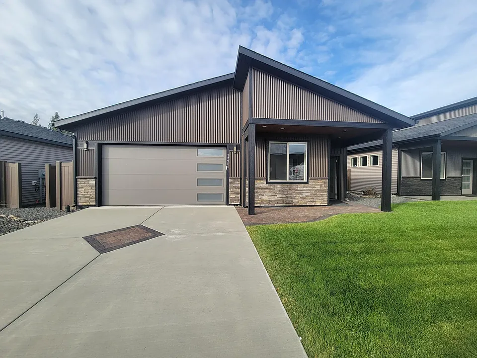 13980 N Rainier Loop