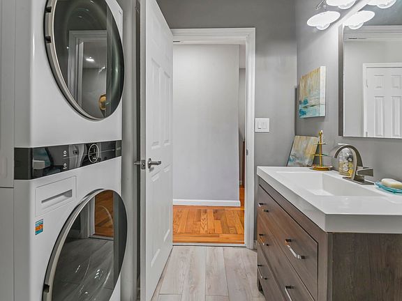 3rd image of 1101 Possum Trot Rd. #D201