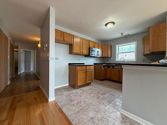 5th image of 3402 W Monroe St #3E