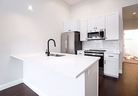 2nd image of 120 Washington St #106