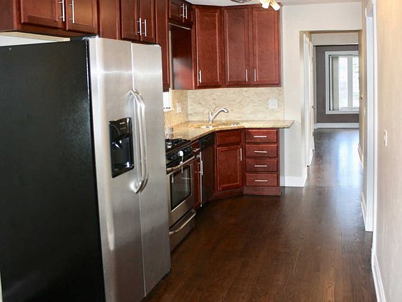 5th image of 7417 W Belmont Ave