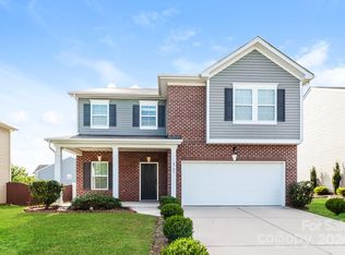 3707 Wiegon Ln, Charlotte, NC 28216