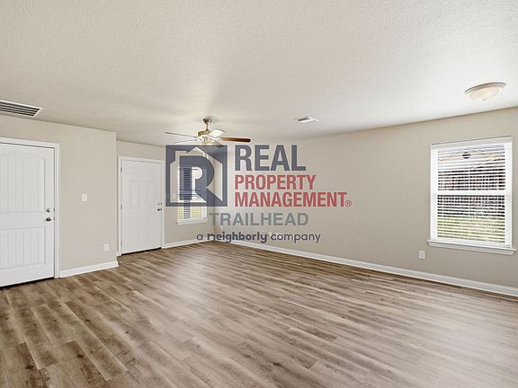 5th image of 901 Dart Ct #901
