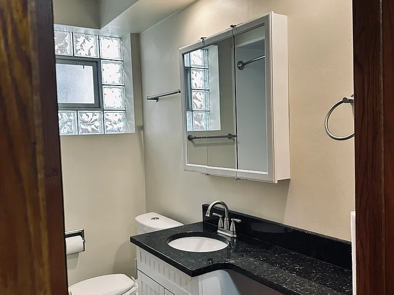 3733 East Ave #1 — Photo 11