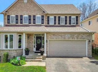 32 Apple Ridge Dr, Kitchener, ON N2P2S2