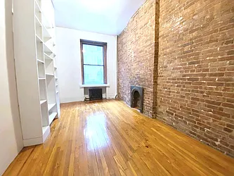 Rented by Manhattan Spaces