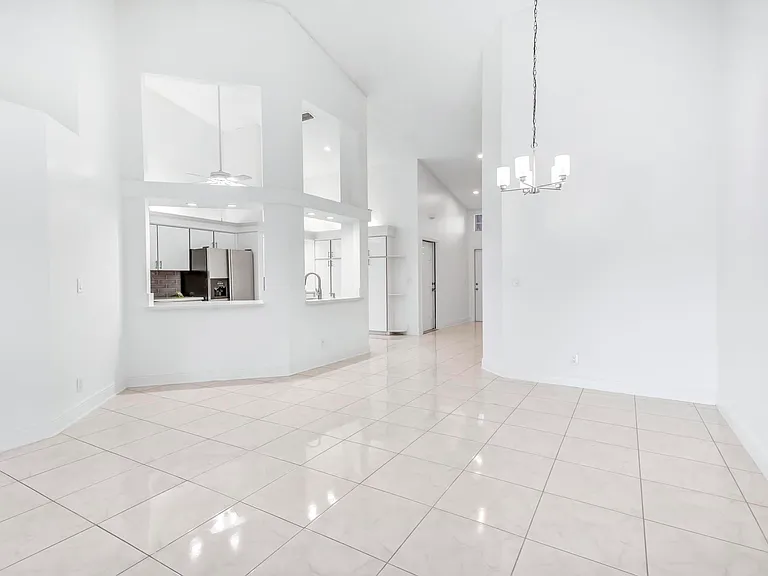 9130 Vineland Ct #C — Photo 12