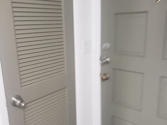 2nd image of 2910-20 E Huntington Blvd #2910-F