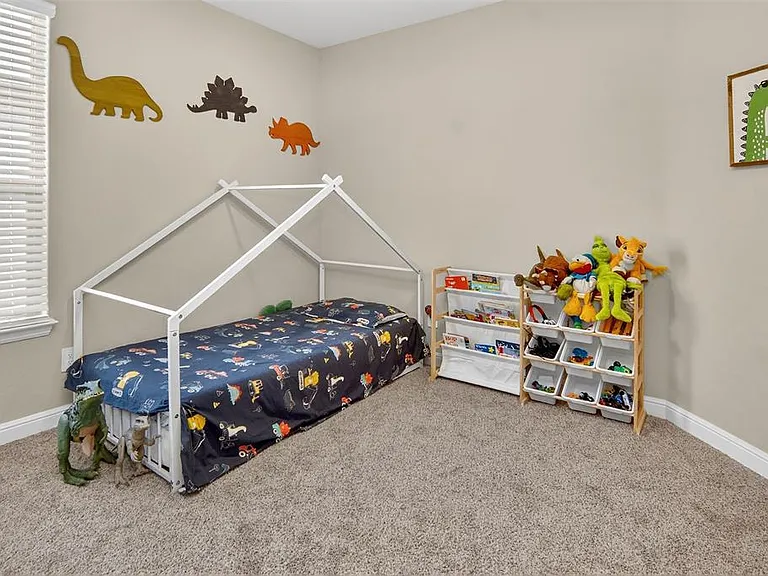 15536 Halstead Ln — Photo 21