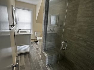 75 Calla St FLOOR 3, Providence, RI 02905