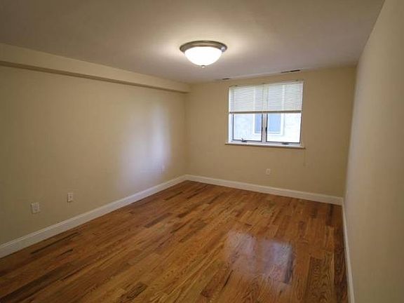 4th image of 1606 S Street # Fl 2nd