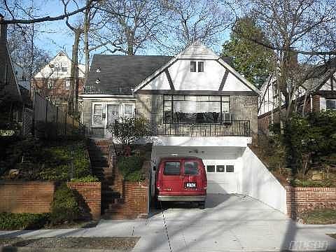 2nd image of 8123 Chevy Chase St