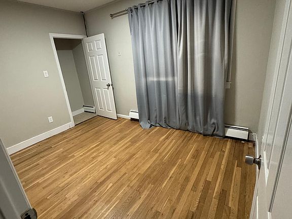 2nd image of 232 John St #1R