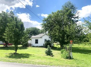 179 N 2000 East Rd, Rosamond, IL 62083