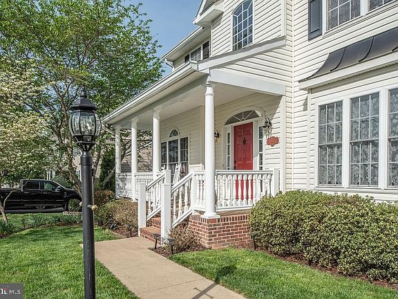 3rd image of 10907 S Lamont Ct