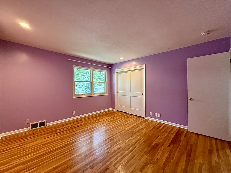 9325 Pauline St — Photo 47