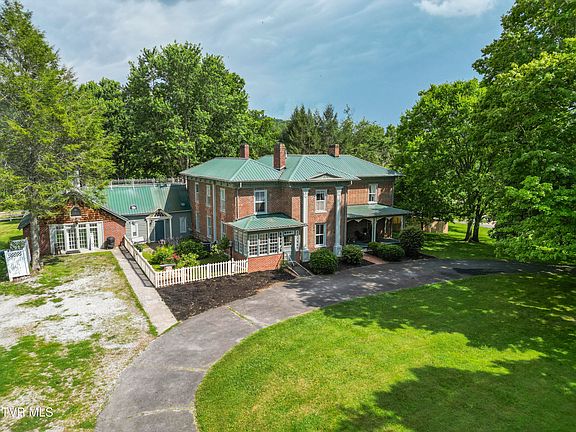 5th image of 275 Burger Dr