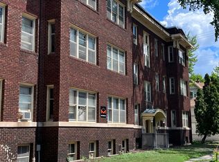 1312 W 22nd St #104, Minneapolis, MN 55404