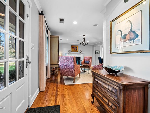 5th image of 6808 Glenbrook Cir
