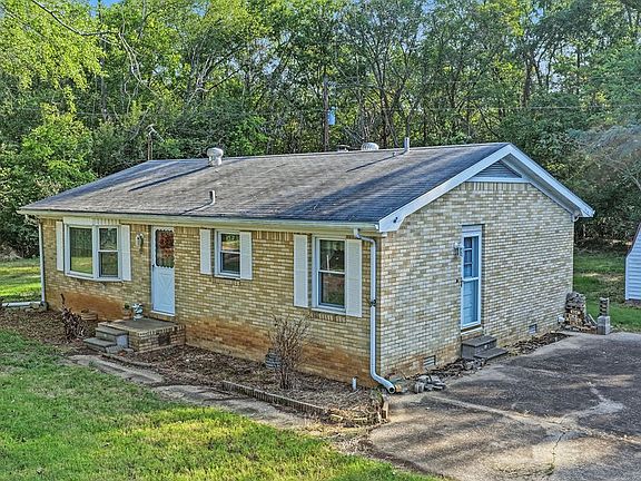 3rd image of 128 School House Rd