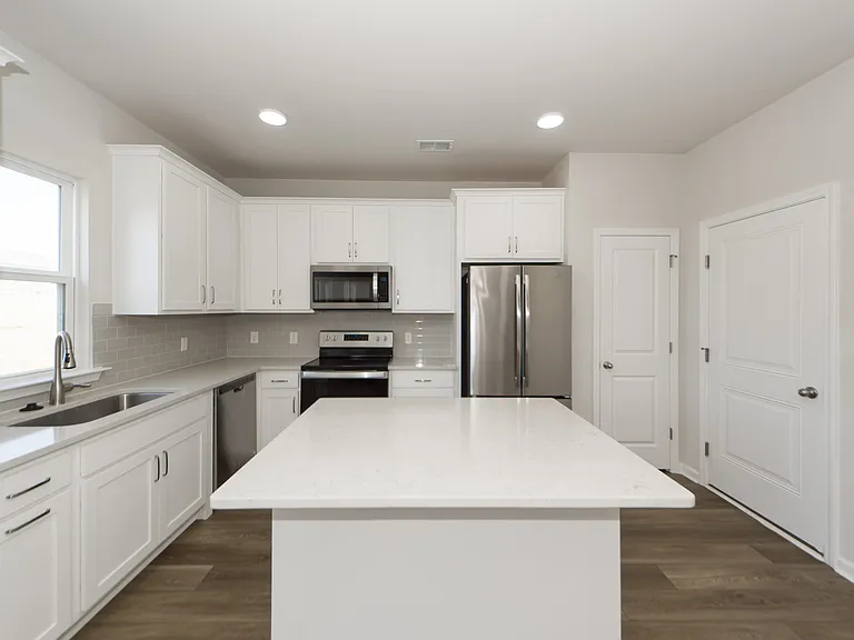 429 Eva St — Photo 10
