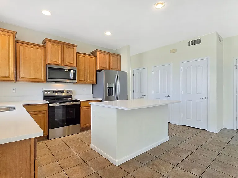 2237 N 135th Dr — Photo 8