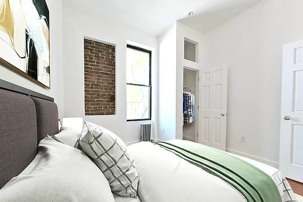 Rented by Platinum Properties | media 16