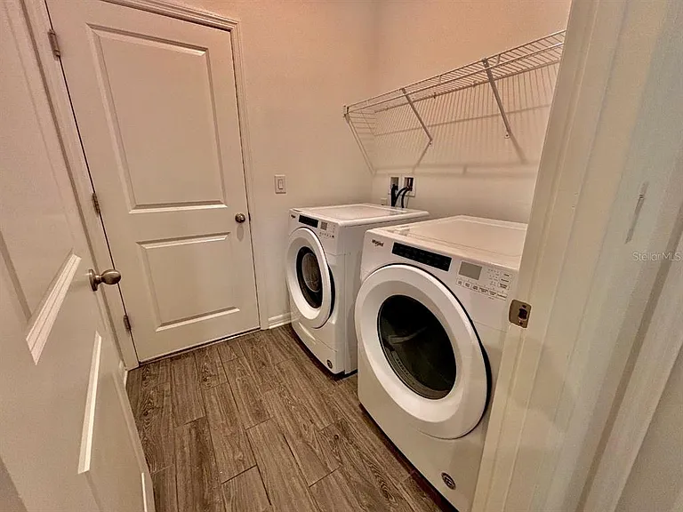7563 Ashcroft Dr — Photo 22