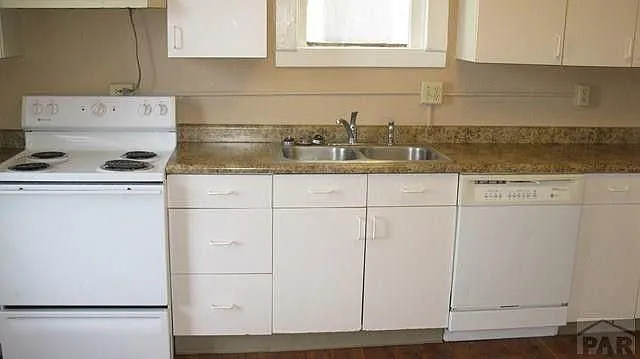 3 bed, 1344 sqft, $1,330 — Photo 2