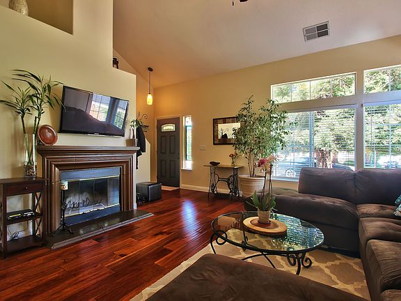 2nd image of 6301 Emerald Dr