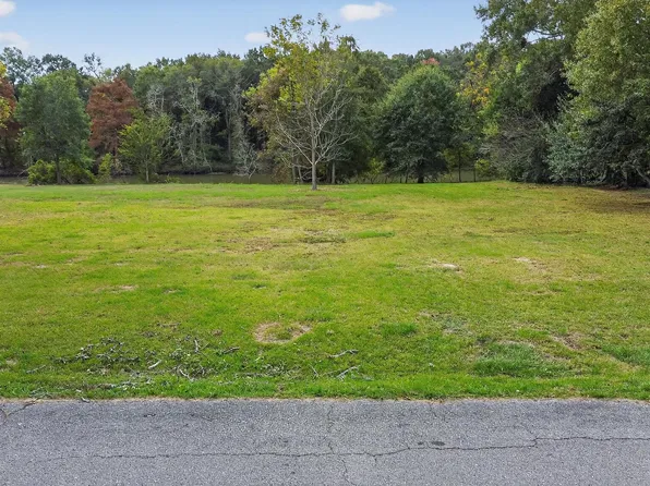 Chalfonte Crescent Rd, New Iberia, LA 70563