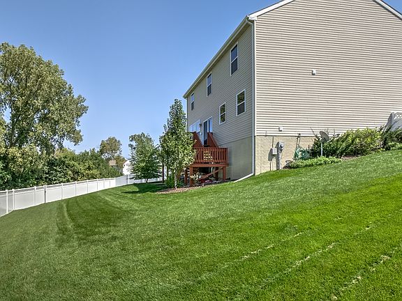 4th image of 1220 N 207th Cir