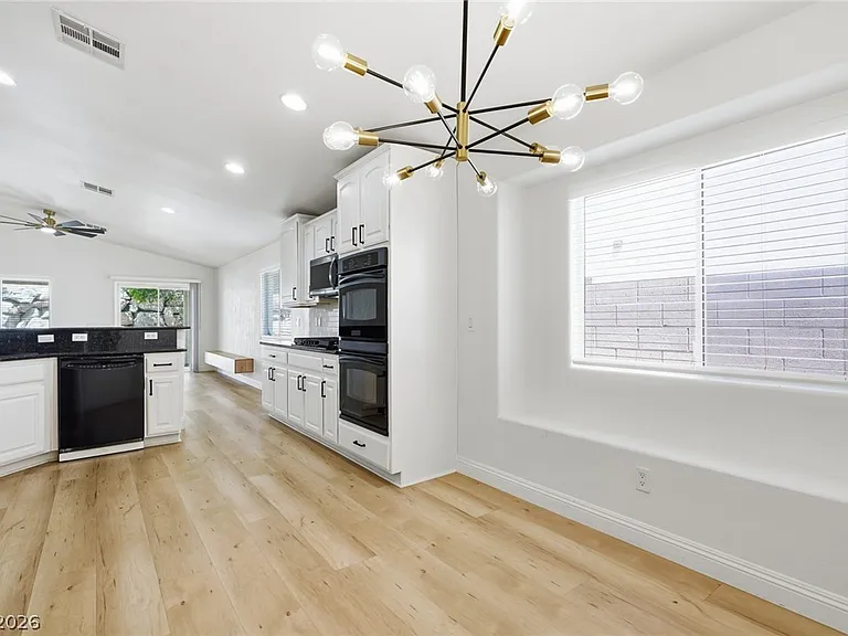 9717 High Alpine St — Photo 17