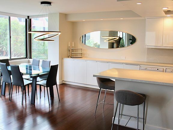 3rd image of 101 Lombard St APT 205W
