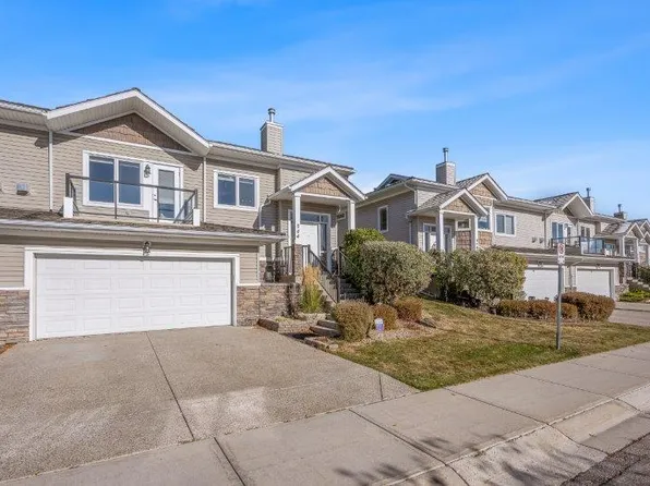 544 Rocky Vista Gdns NW, Calgary, AB T3G 0B7