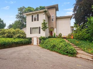 312 E 16th St, Holland, MI 49423