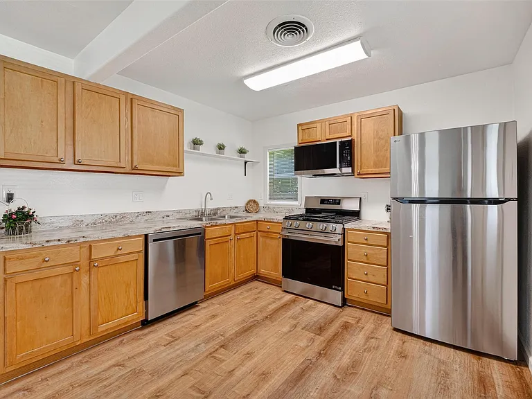 6714 Moss Rose St — Photo 10