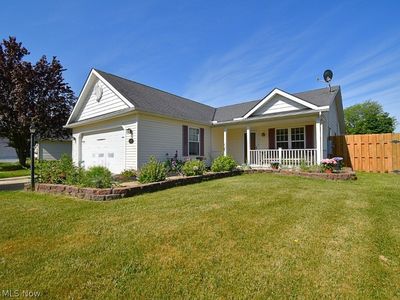 947 Beachfront Dr, Painesville, OH, 44077