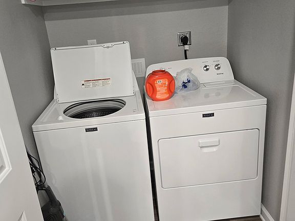 5th image of 603 Melody Ln