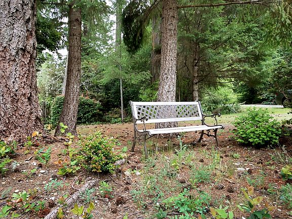 4th image of 1920 192nd Avenue Ct SW