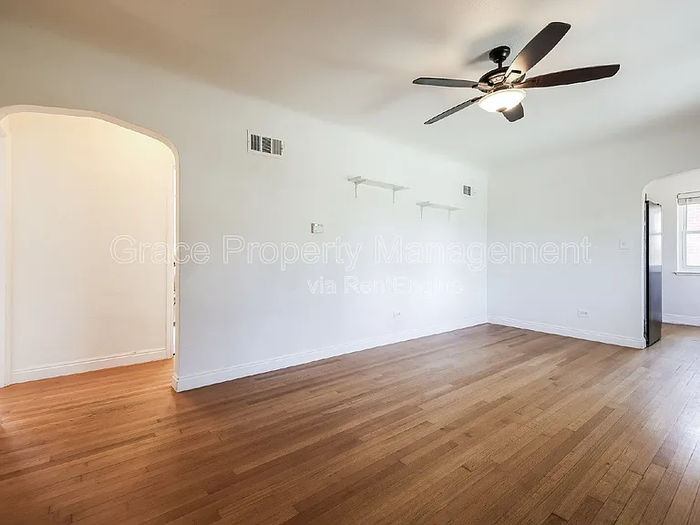 2856 Elm St — Photo 4